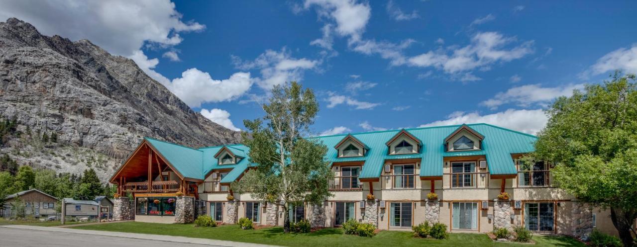 Waterton Glacier Suites מראה חיצוני תמונה